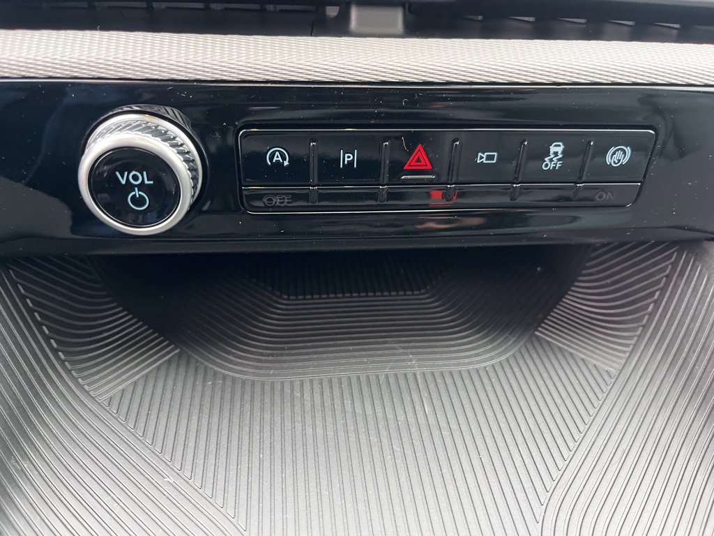 New 2026 Ford Explorer Active image 18