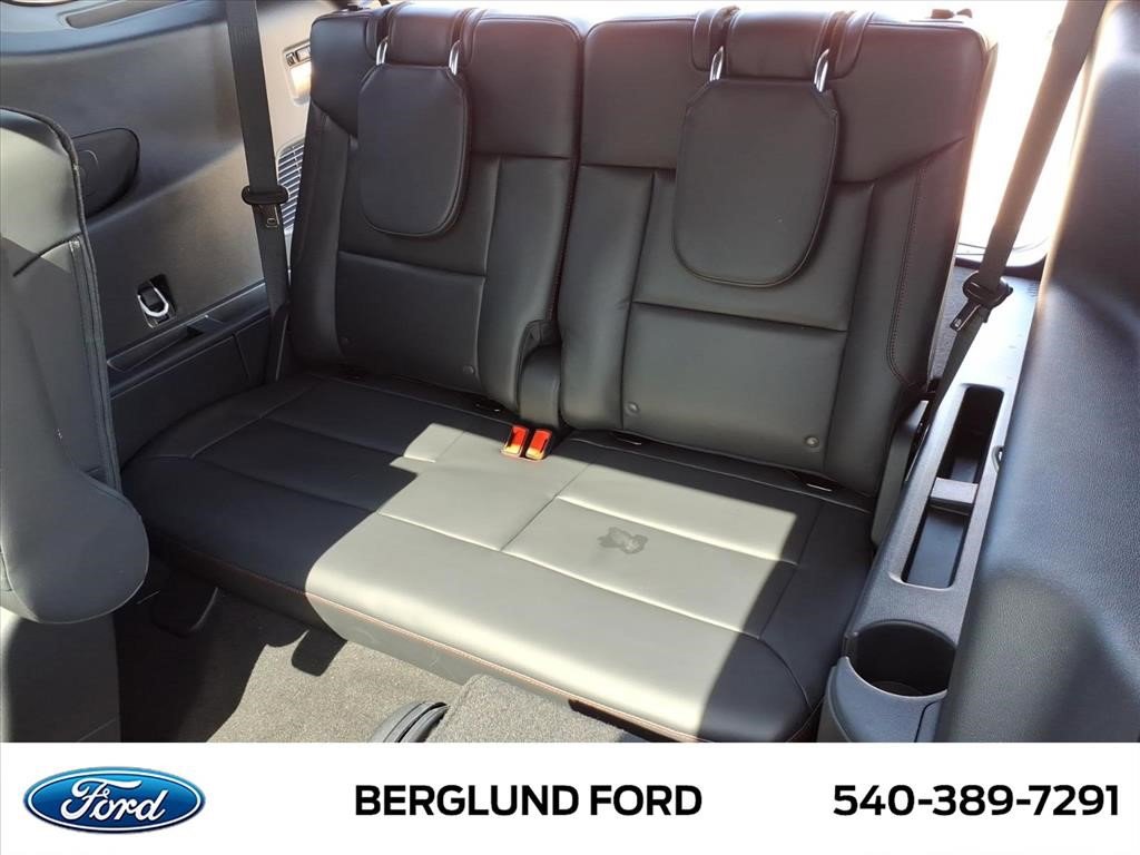 New 2026 Ford Explorer ST image 9