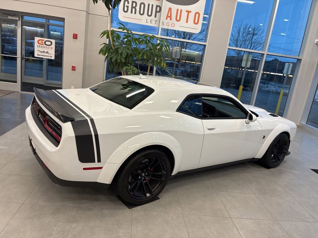 Used 2022 Dodge Challenger R/T Scat Pack RWD image 11