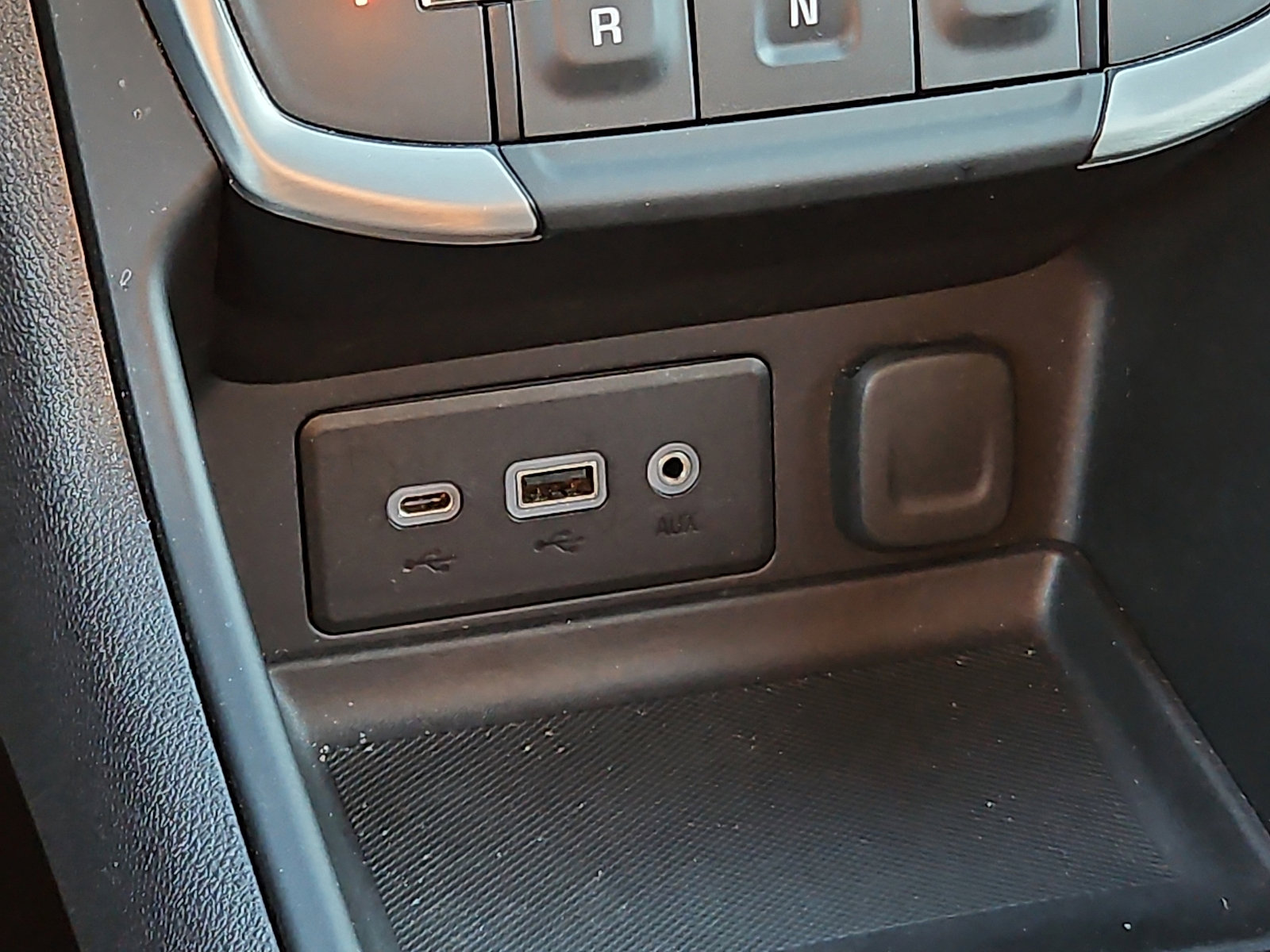 Certified 2024 GMC Terrain SLE image 23