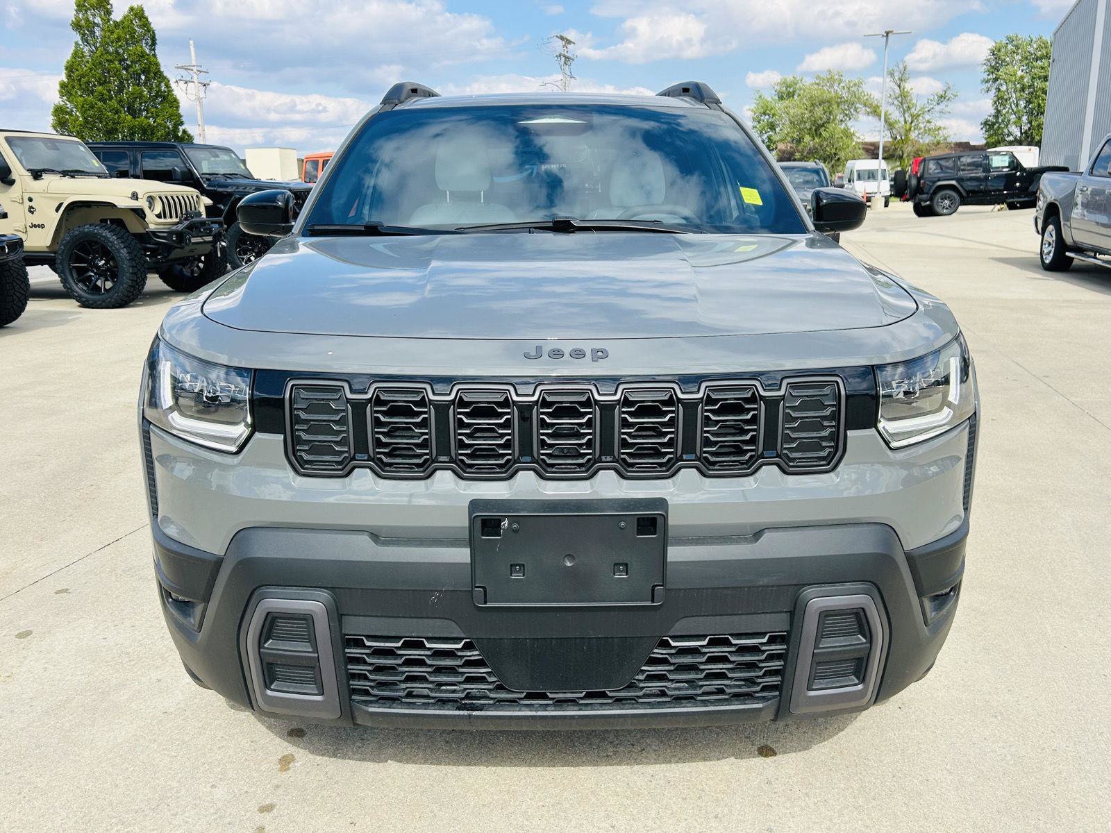 New 2026 Jeep Cherokee Laredo AWD/4WD image 30