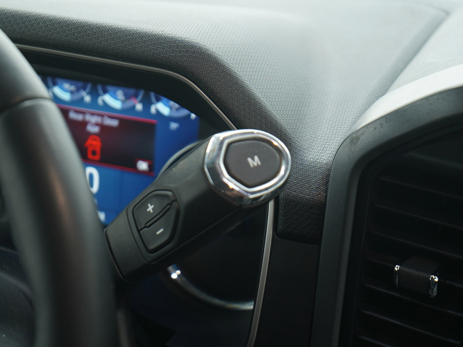 Used 2022 Ford F150 XLT w/ Equipment Group 302A High image 18