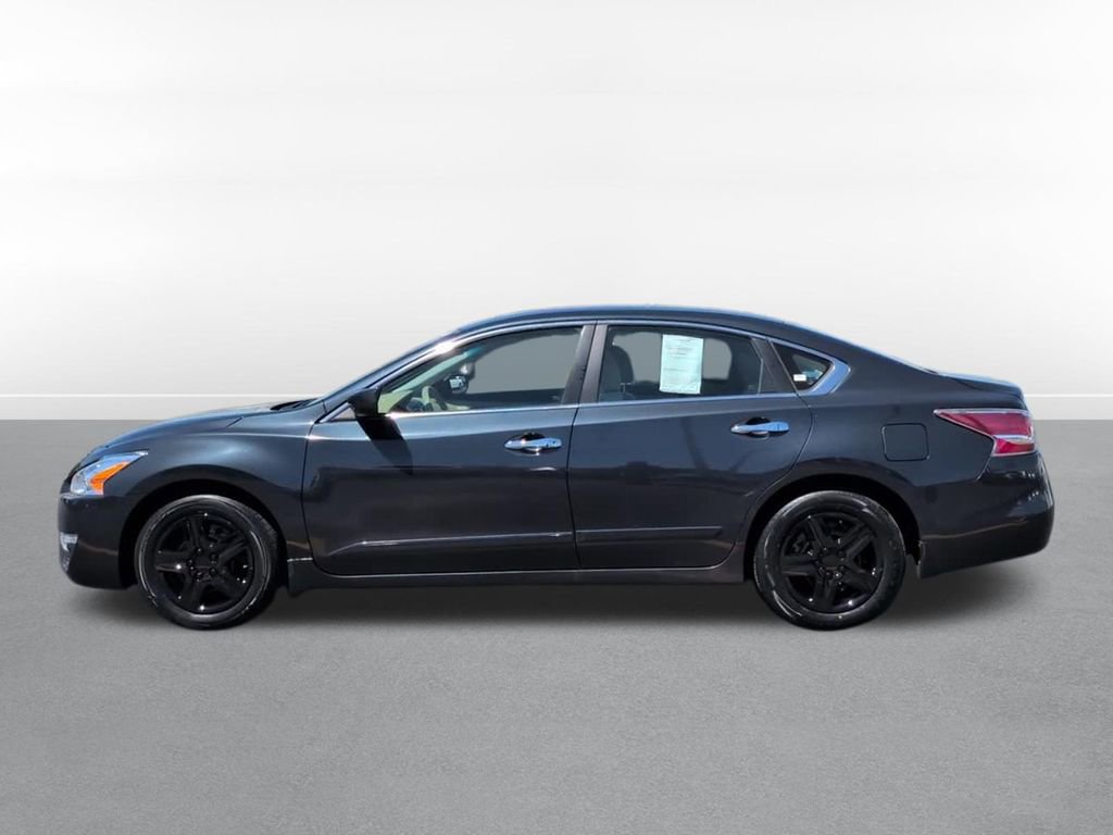 Used 2015 Nissan Altima 2.5 S w/ Power Driver Seat Package FWD image 9