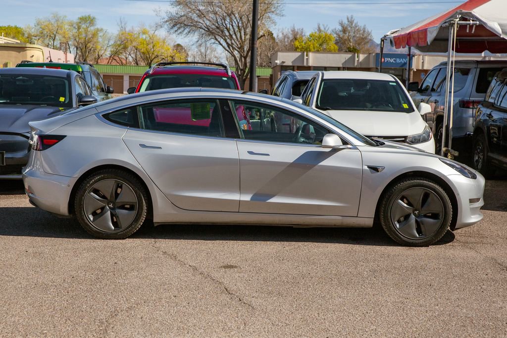 Used 2018 Tesla Model 3 Long Range image 4