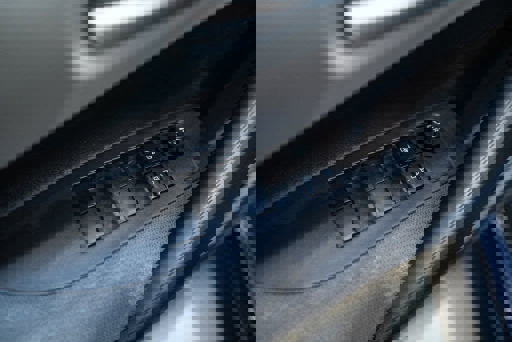 Used 2021 Toyota Corolla LE image 20