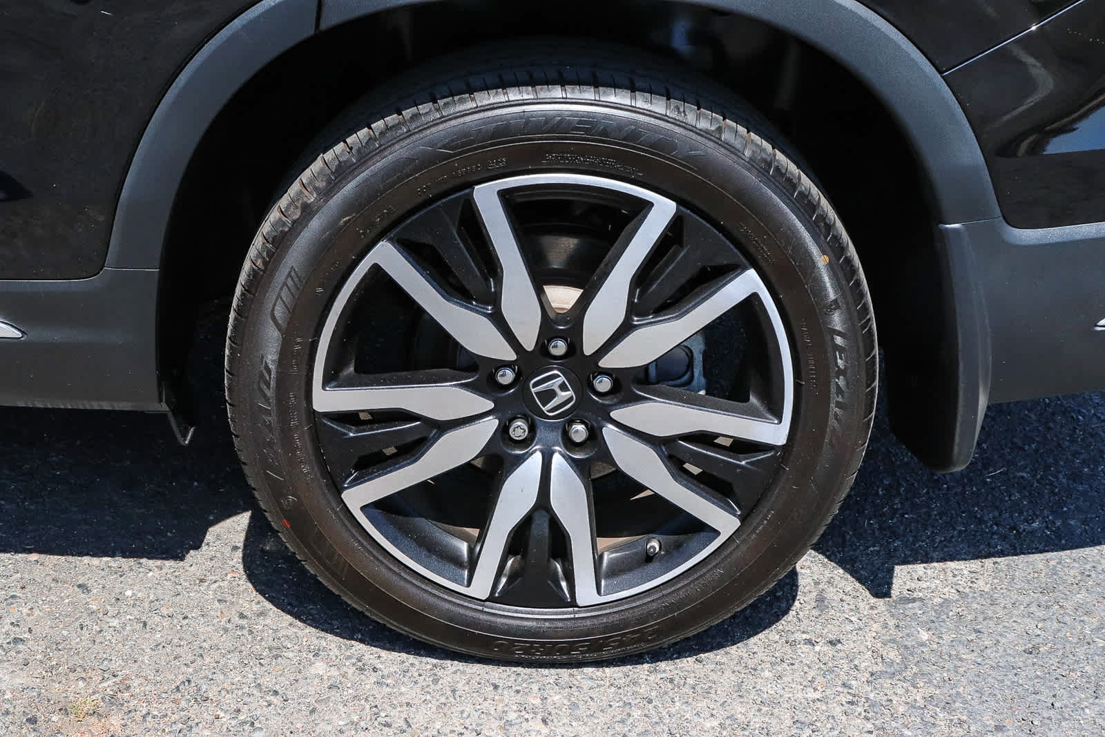 Used 2019 Honda Pilot Elite image 14