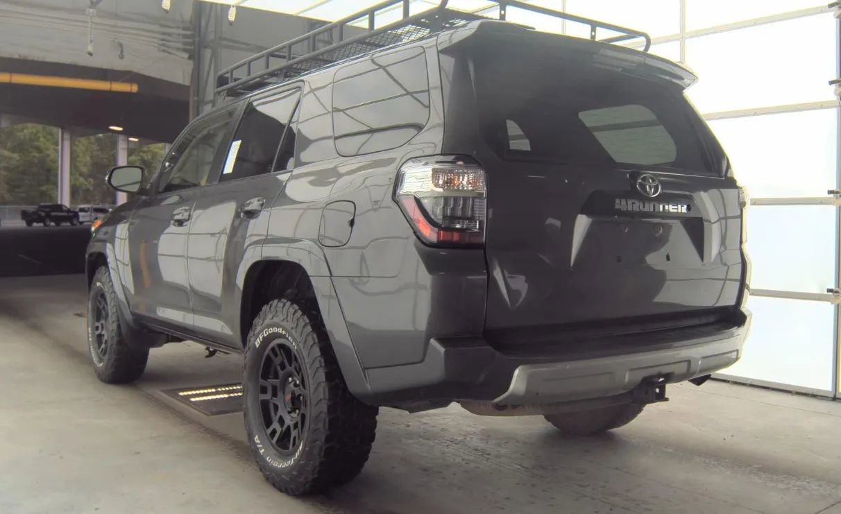 Used 2016 Toyota 4Runner Trail Premium AWD/4WD image 8