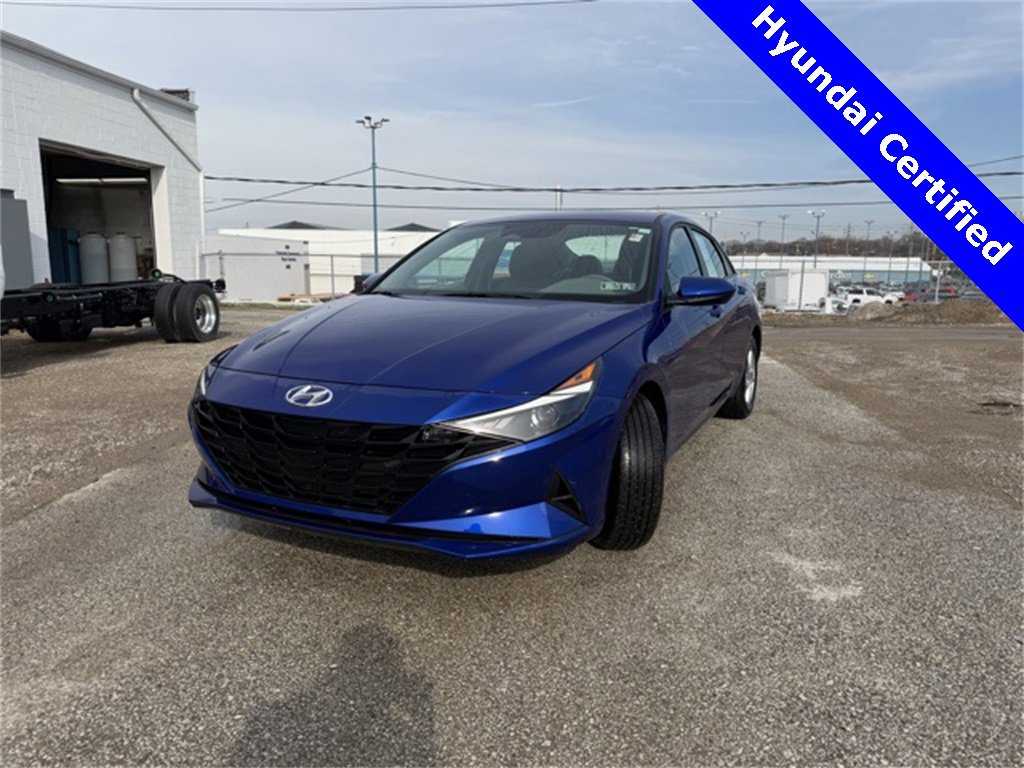 Used 2023 Hyundai Elantra SE image 1