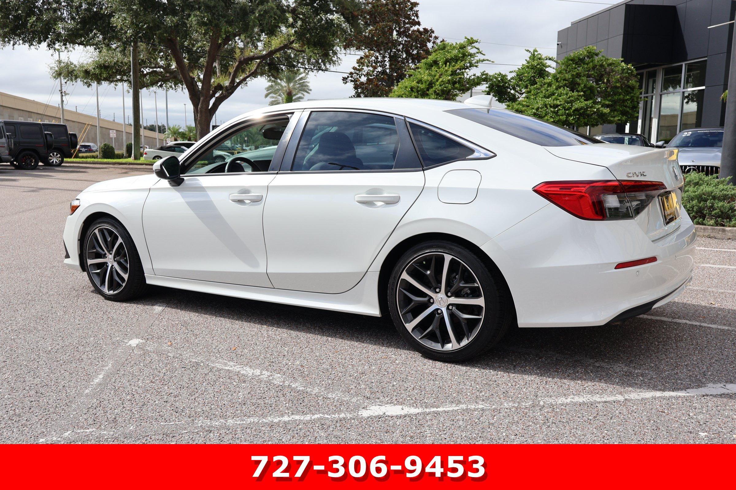 Used 2024 Honda Civic Touring image 7