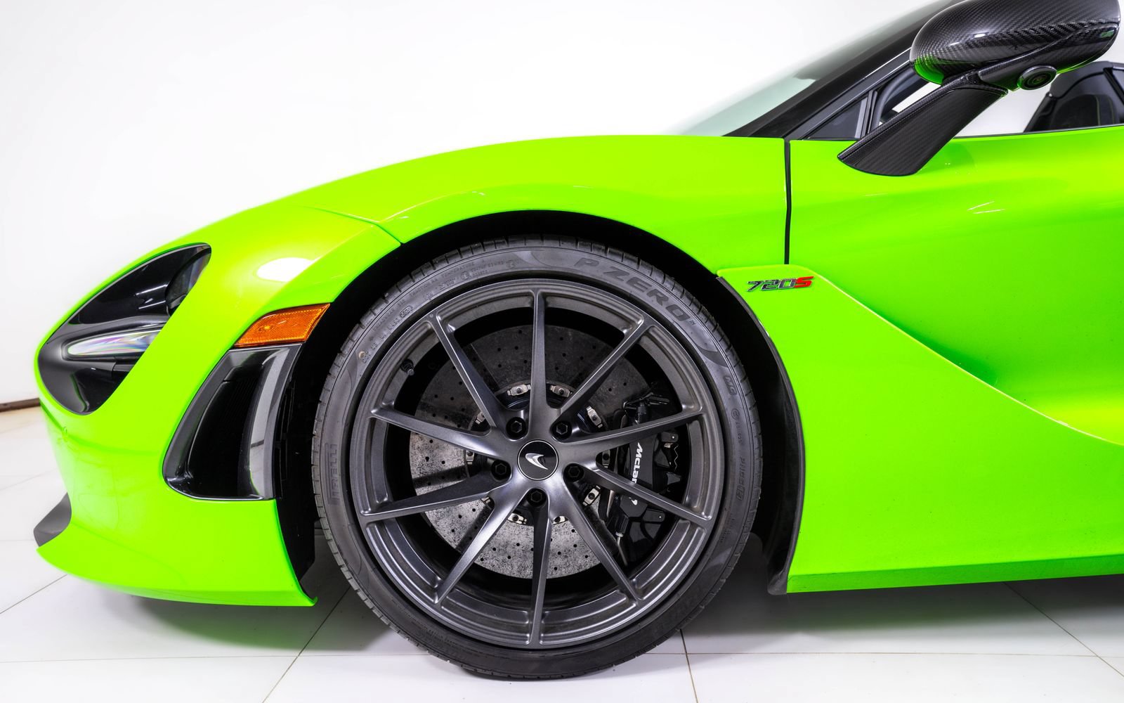 Used 2022 McLaren 720S Performance RWD image 15