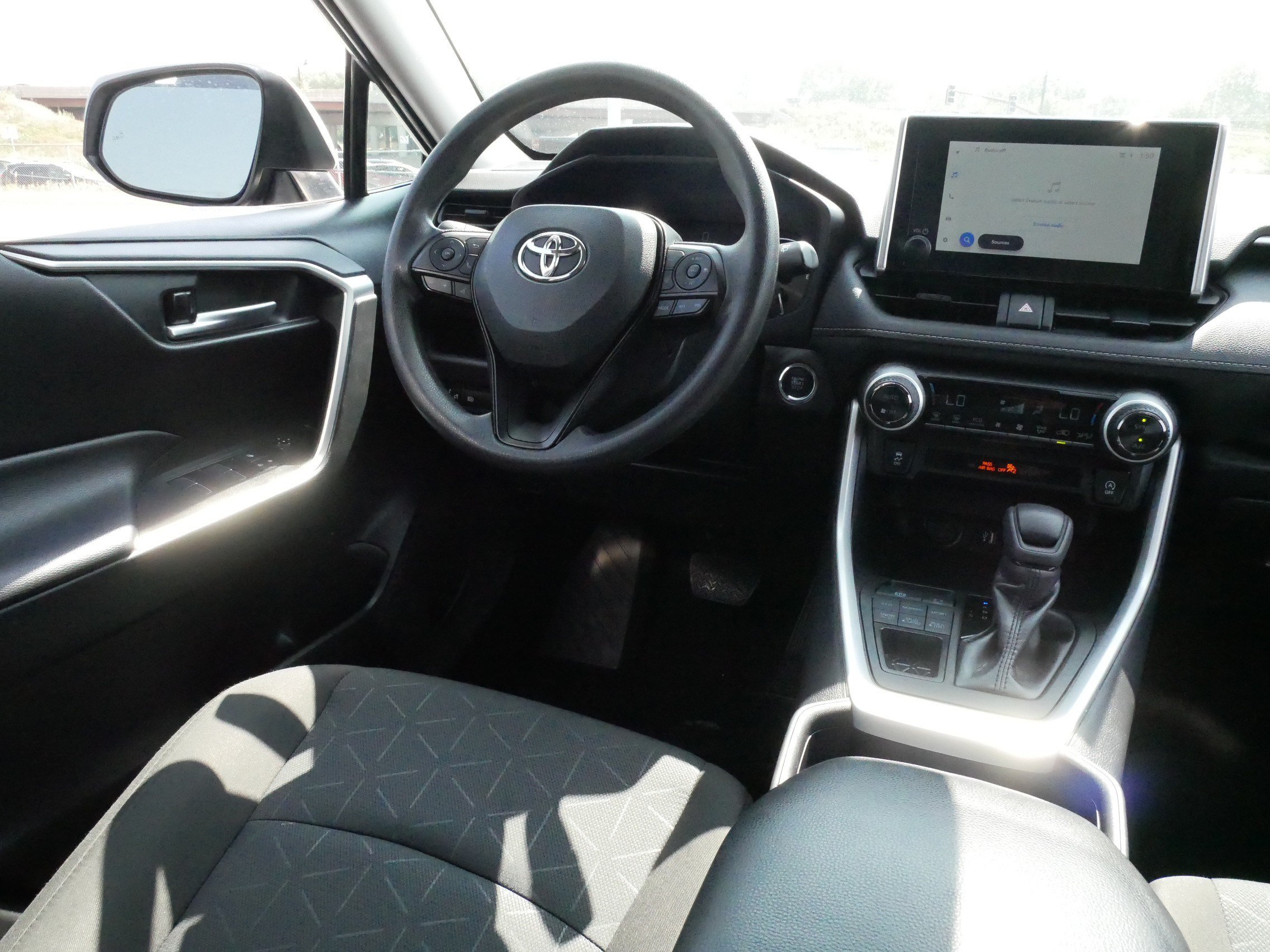 Certified 2025 Toyota RAV4 XLE AWD/4WD image 9