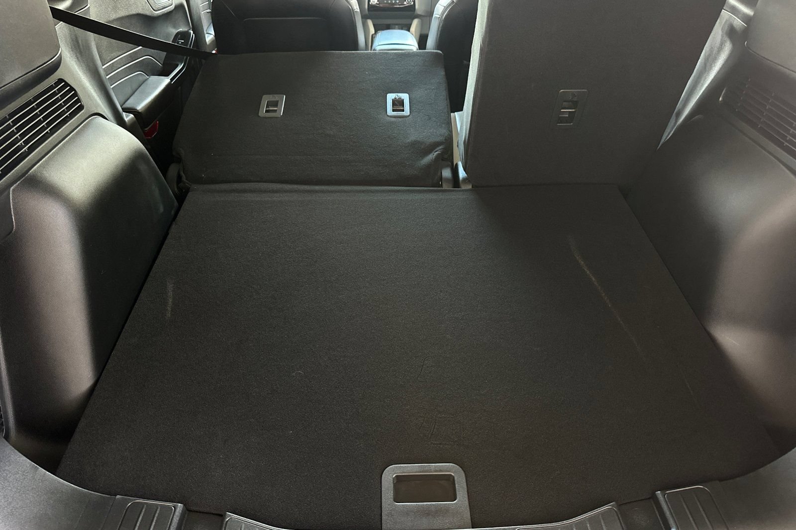 Certified 2025 Ford Escape Platinum FWD image 14