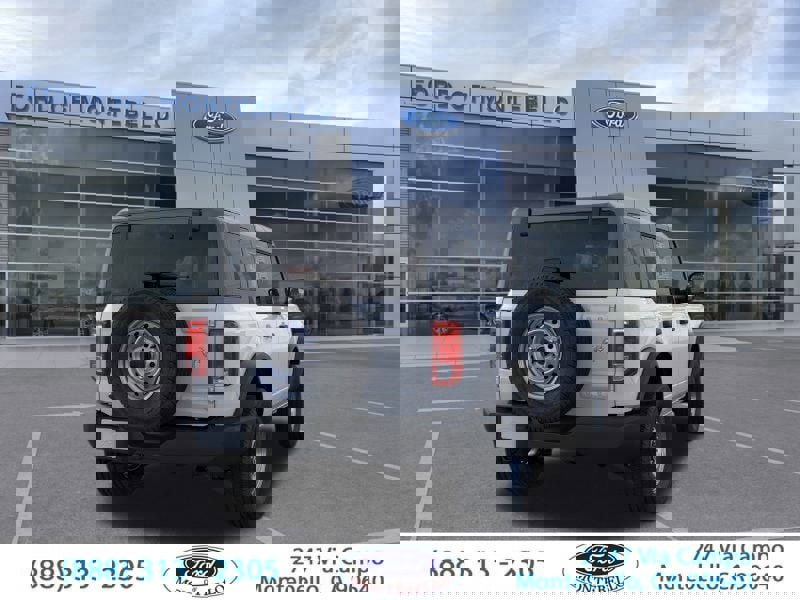 New 2025 Ford Bronco 4-Door image 9