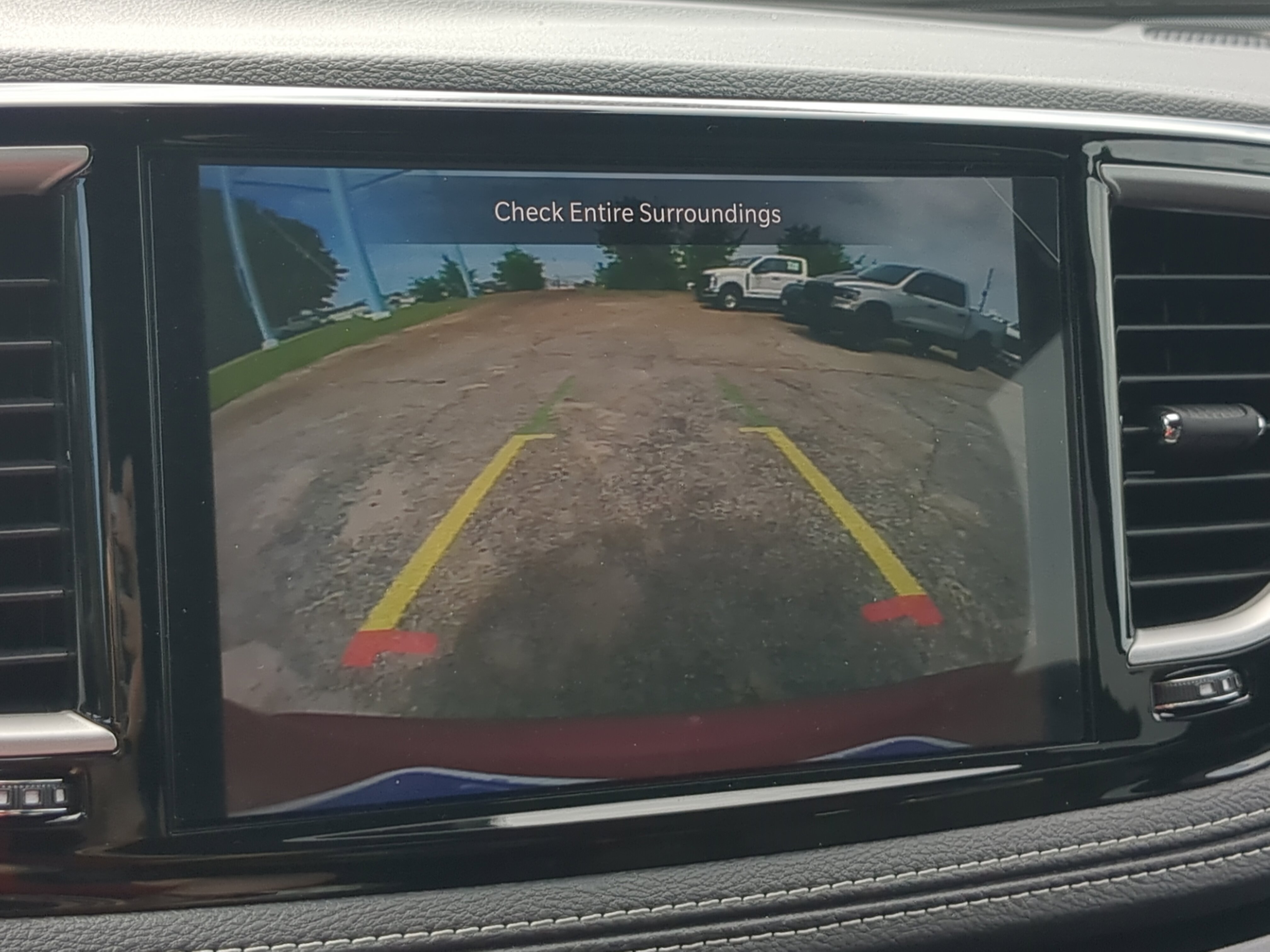 New 2027 Chrysler Pacifica Select FWD image 18
