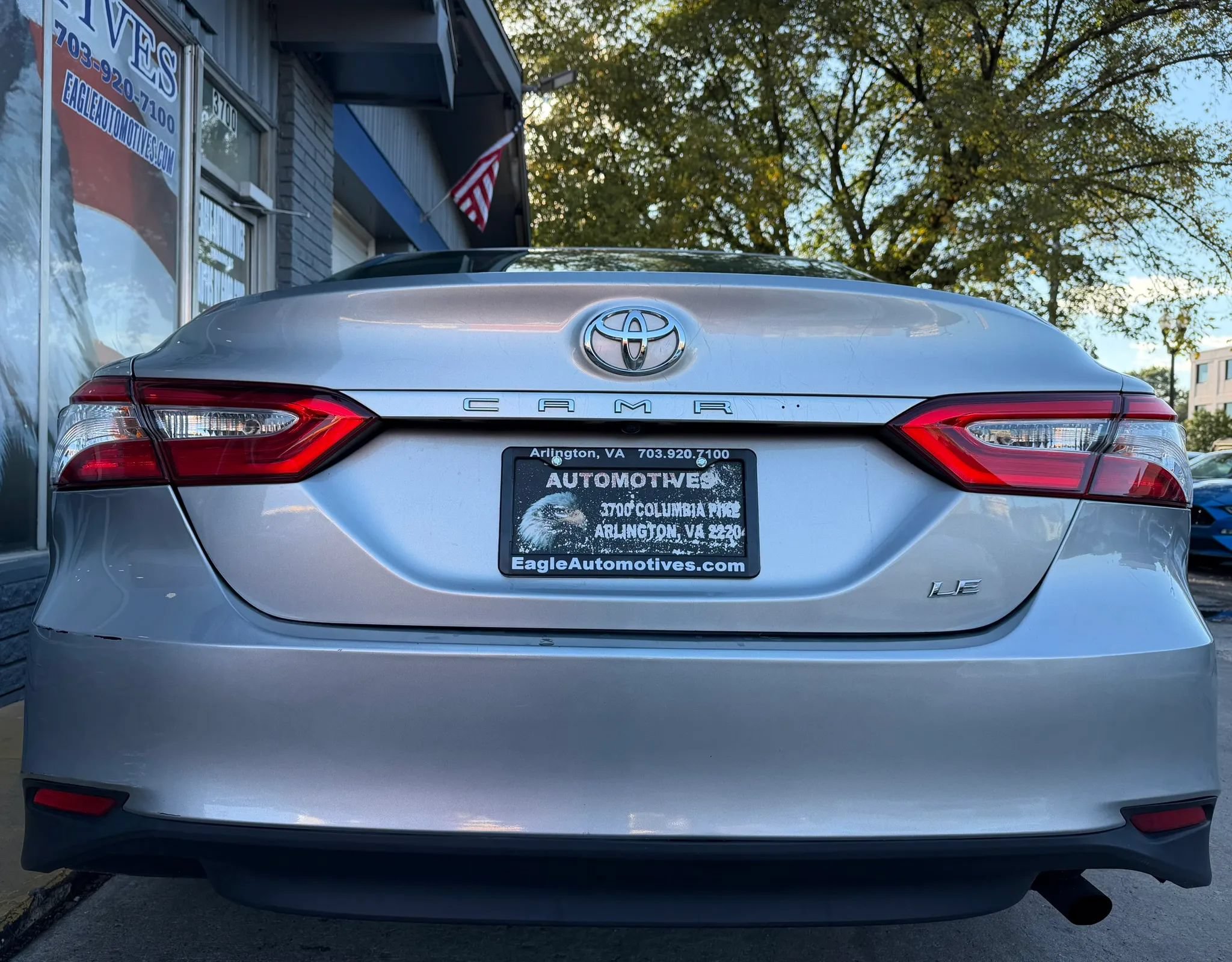 Used 2018 Toyota Camry LE FWD image 4