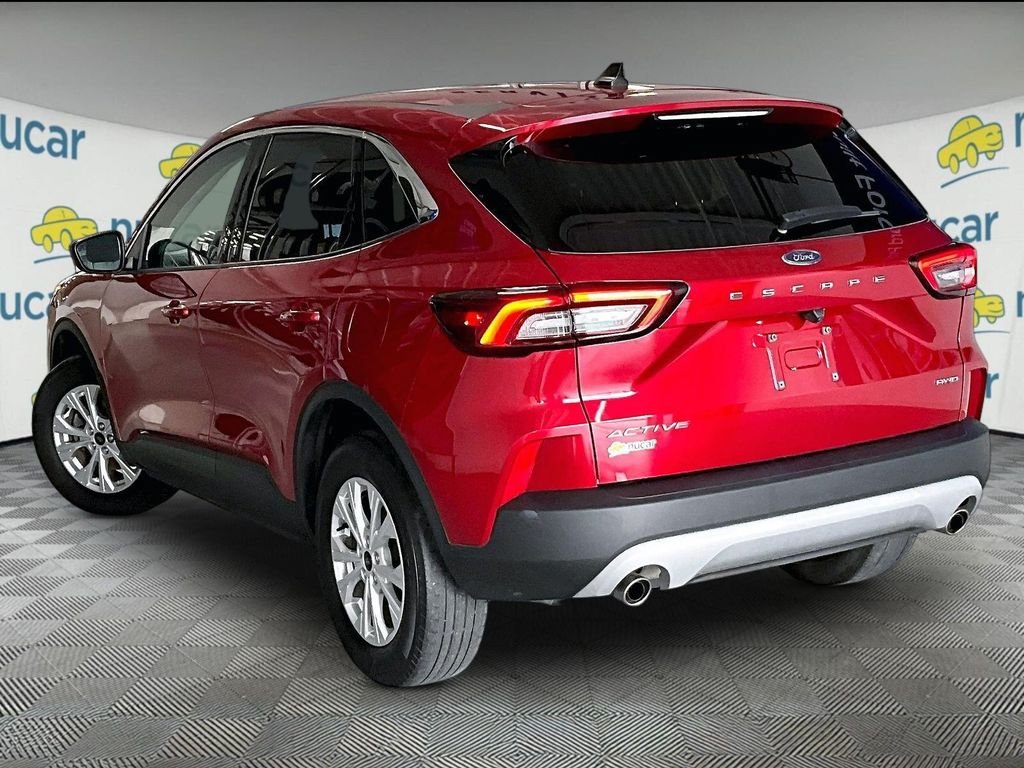 Used 2023 Ford Escape Active AWD/4WD image 4