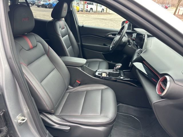 Used 2024 Chevrolet Trax RS w/ Driver Confidence Package image 29