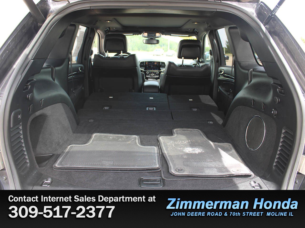 Used 2020 Jeep Grand Cherokee Overland AWD/4WD image 7
