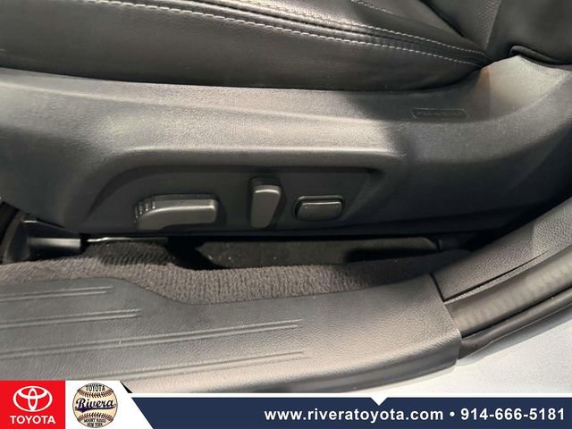 Used 2018 Subaru Outback 2.5i Limited AWD/4WD image 12