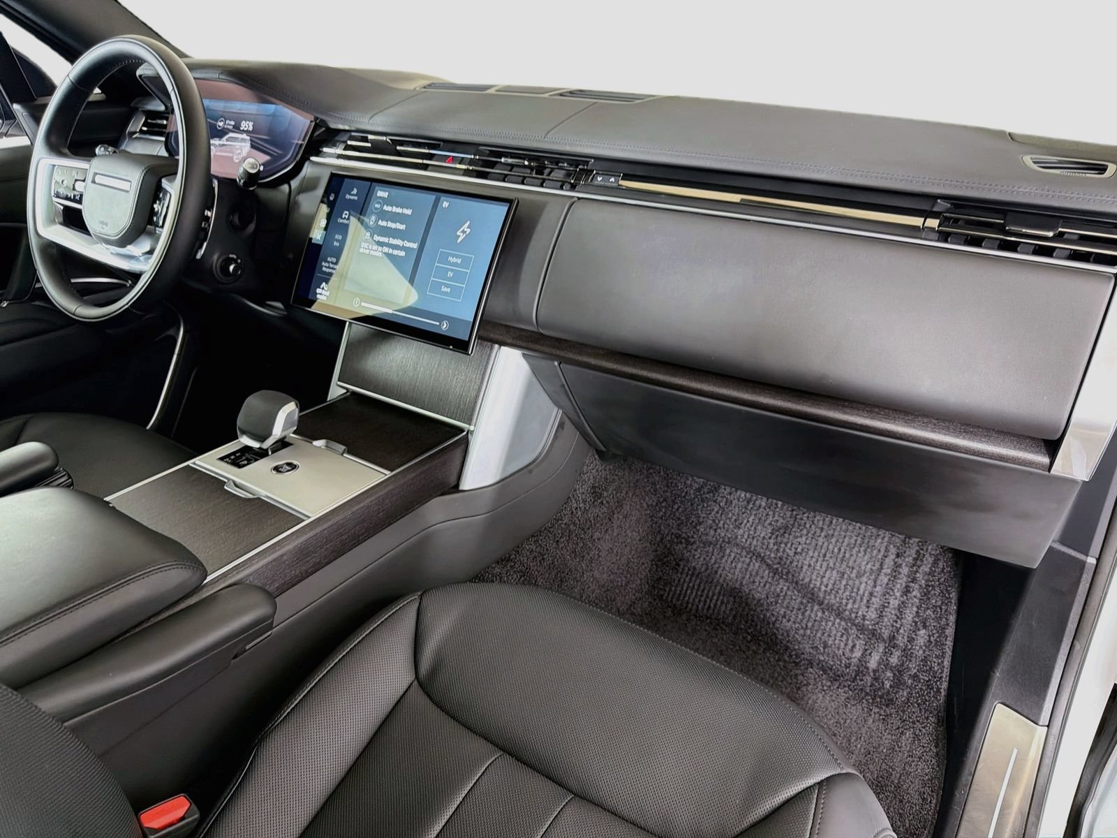 Certified 2025 Land Rover Range Rover SE AWD/4WD image 34