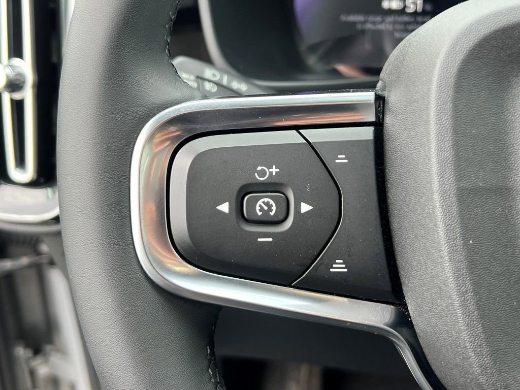 Certified 2023 Volvo C40 P8 Recharge Ultimate image 27