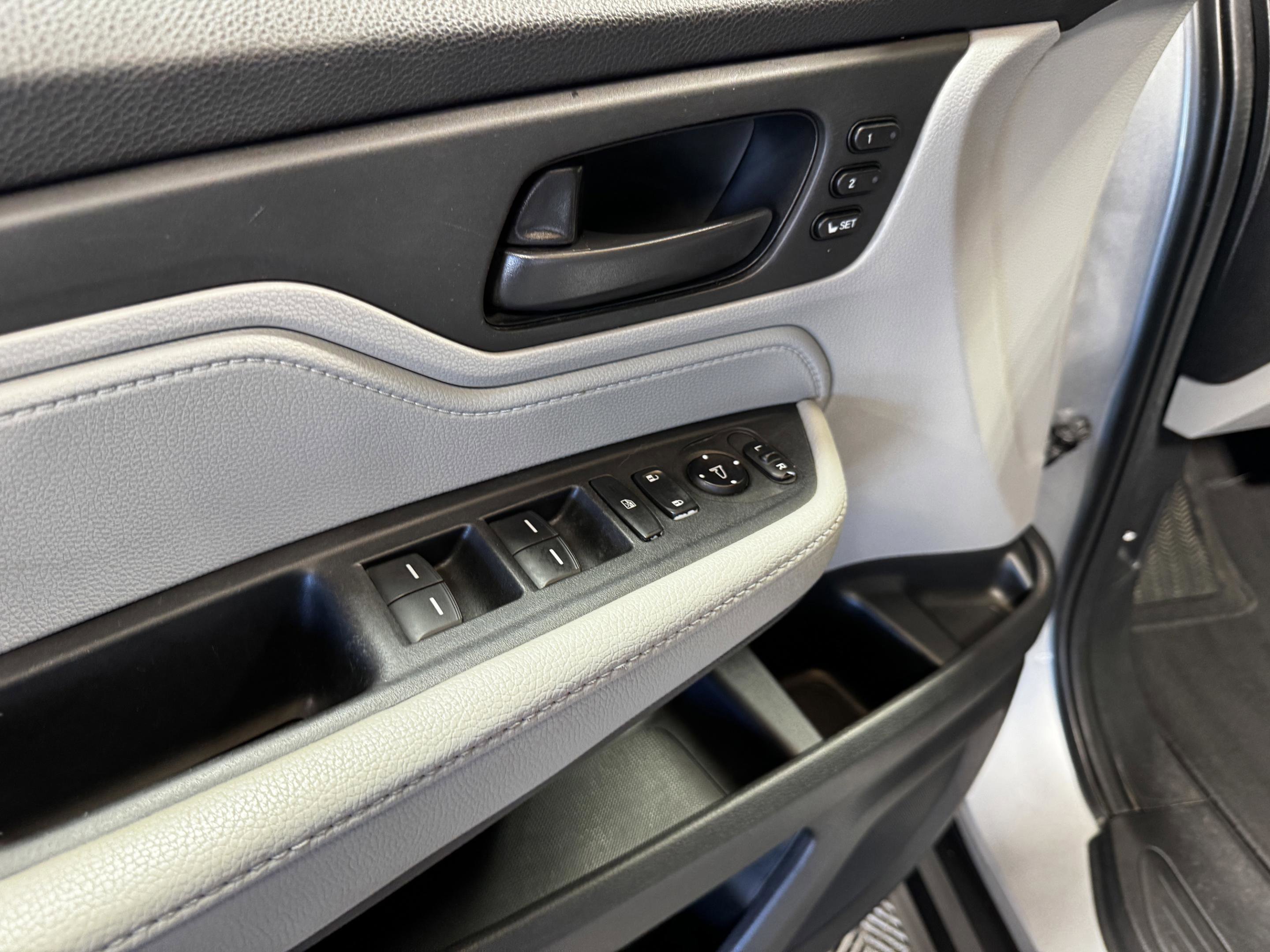 Used 2019 Honda Odyssey EX-L image 34