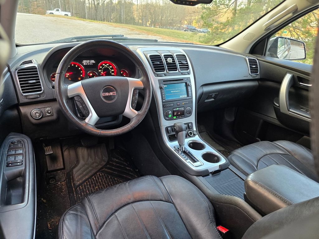 Used 2011 GMC Acadia SLT image 3