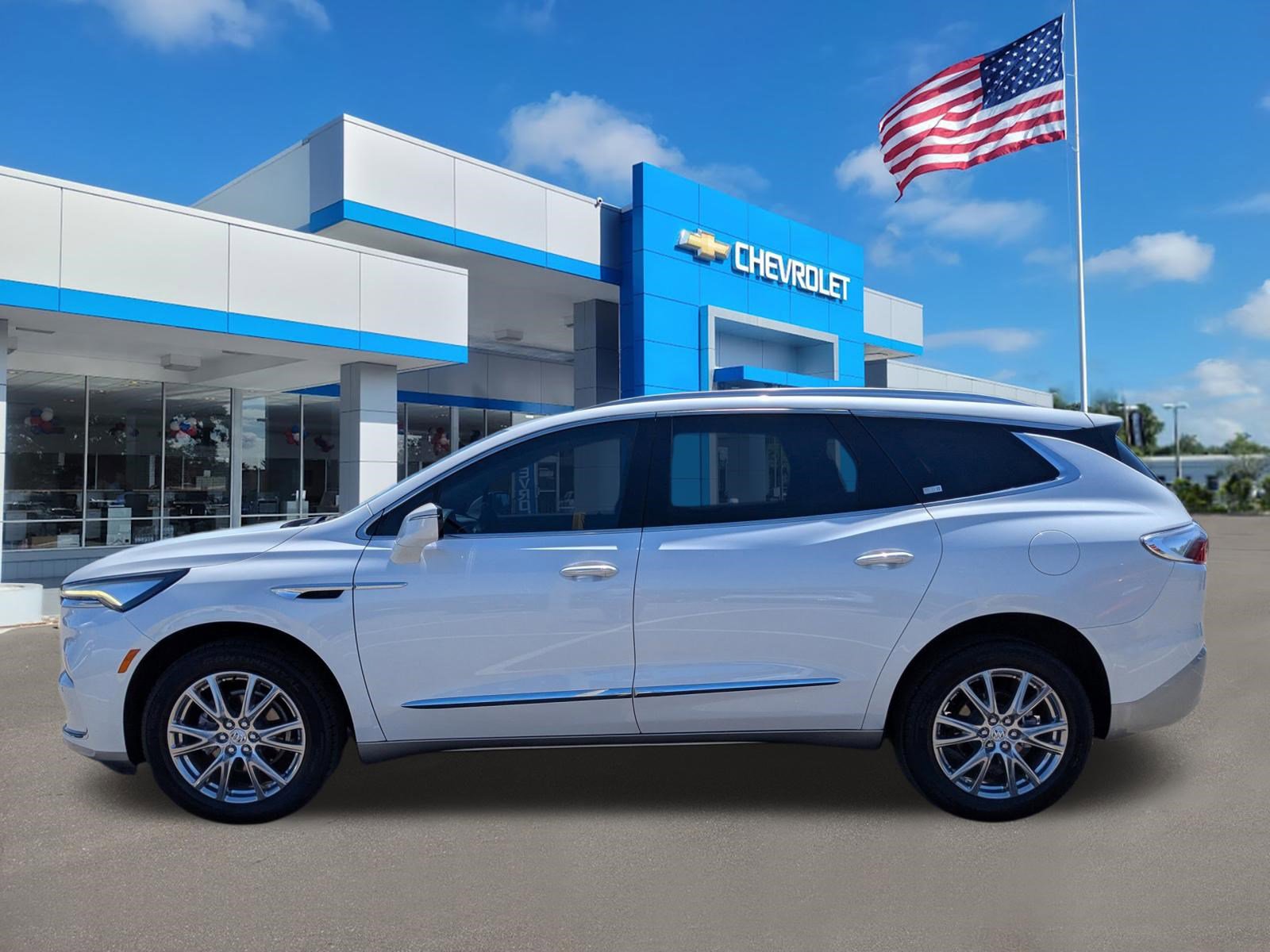 Used 2023 Buick Enclave Essence w/ Experience Buick Package image 7