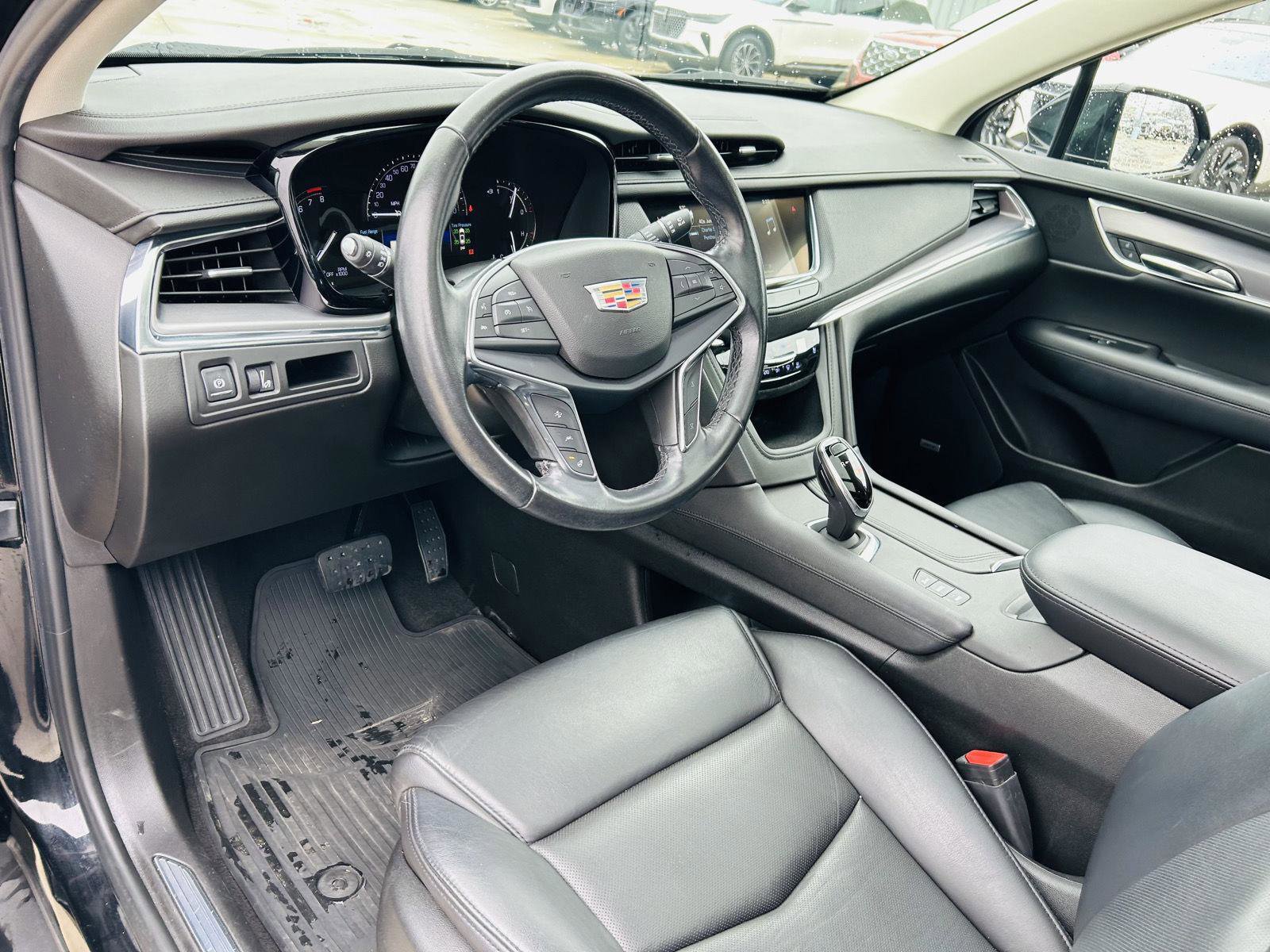 Used 2019 Cadillac XT5 Premium Luxury w/ Driver Assist Package image 17