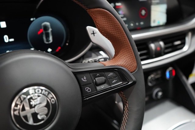 New 2025 Alfa Romeo Stelvio Sprint image 22
