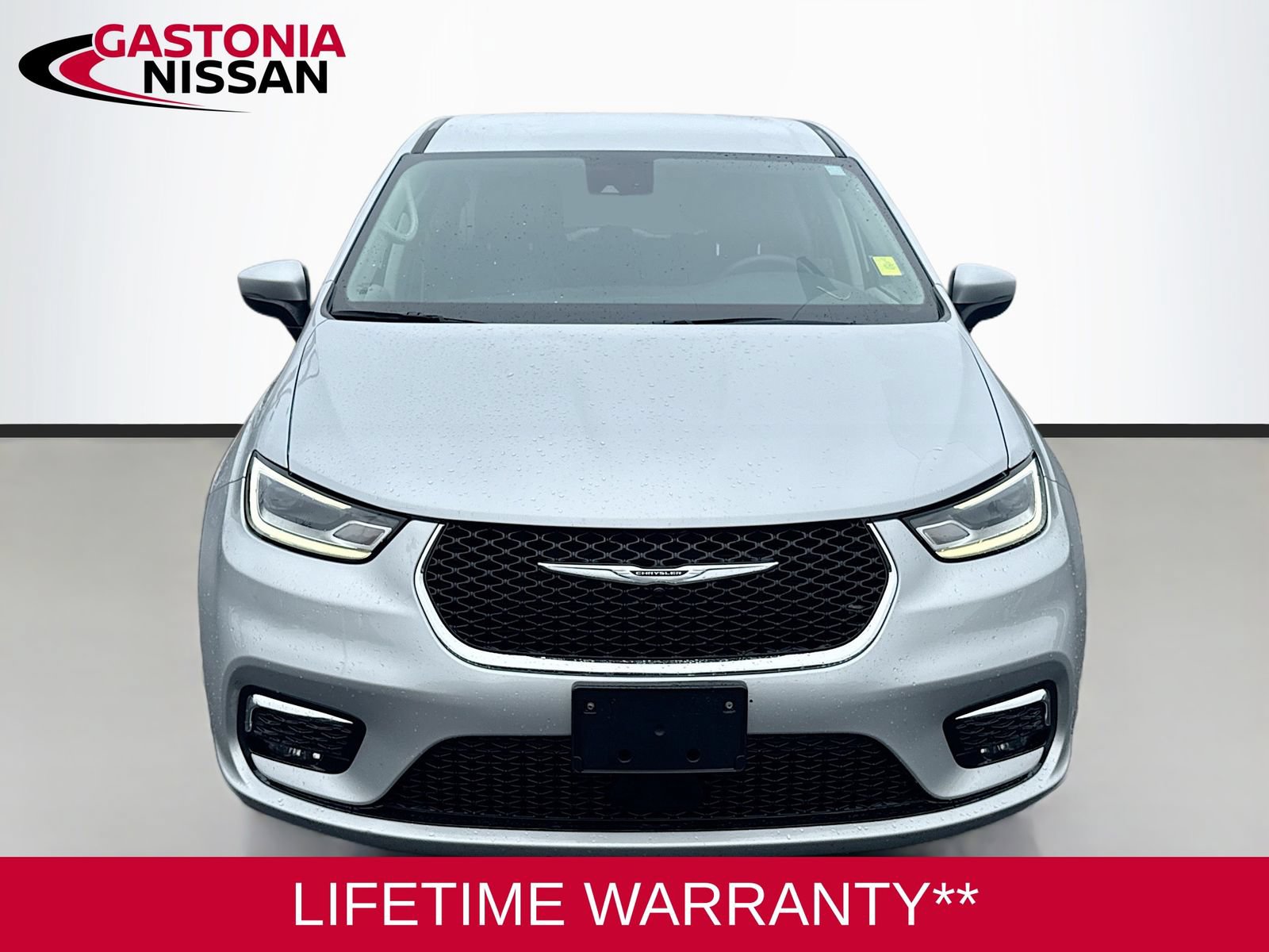 Used 2023 Chrysler Pacifica Touring-L FWD video 2