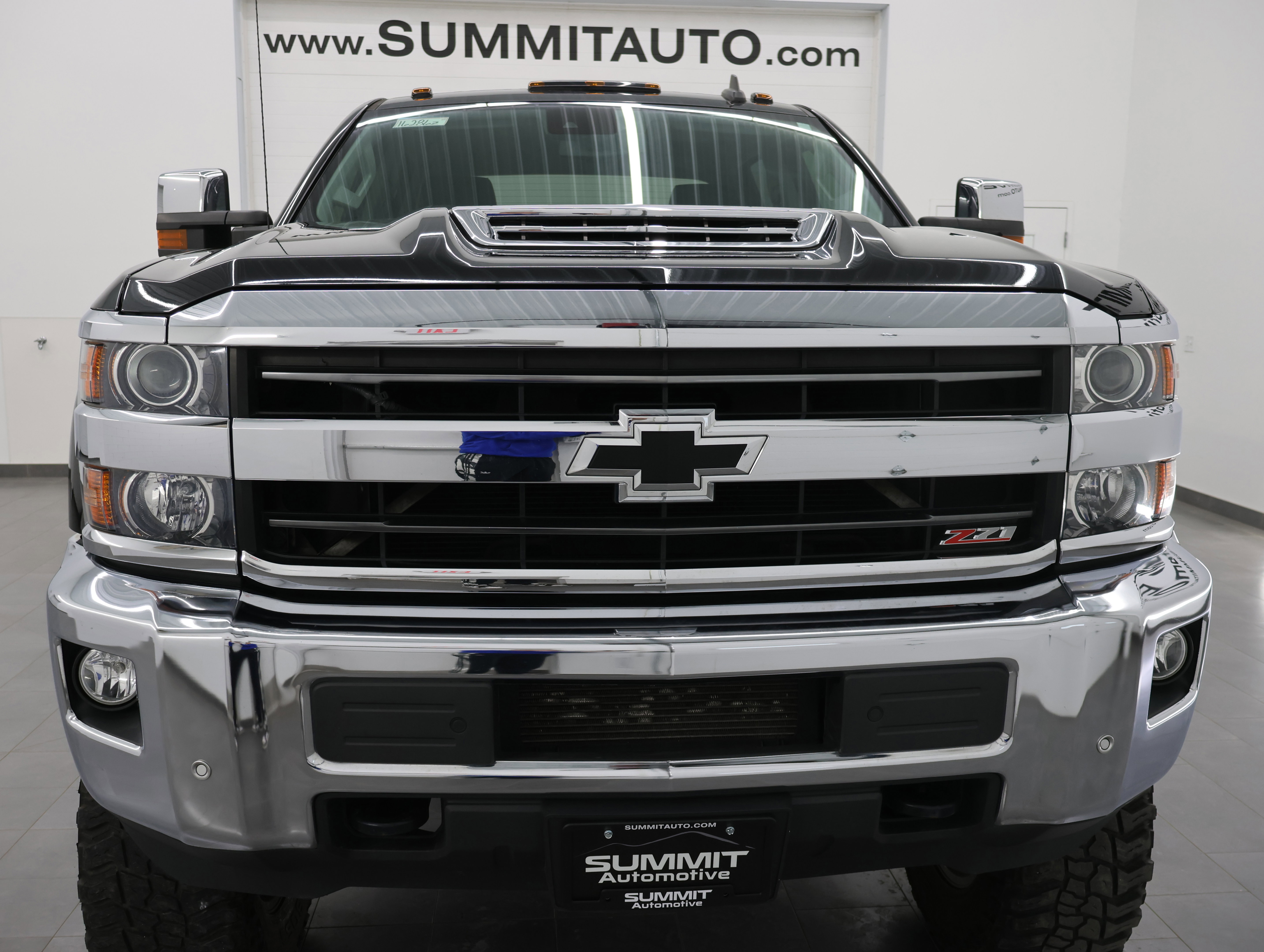 Used 2018 Chevrolet Silverado 2500 LTZ w/ Duramax Plus Package AWD/4WD image 20
