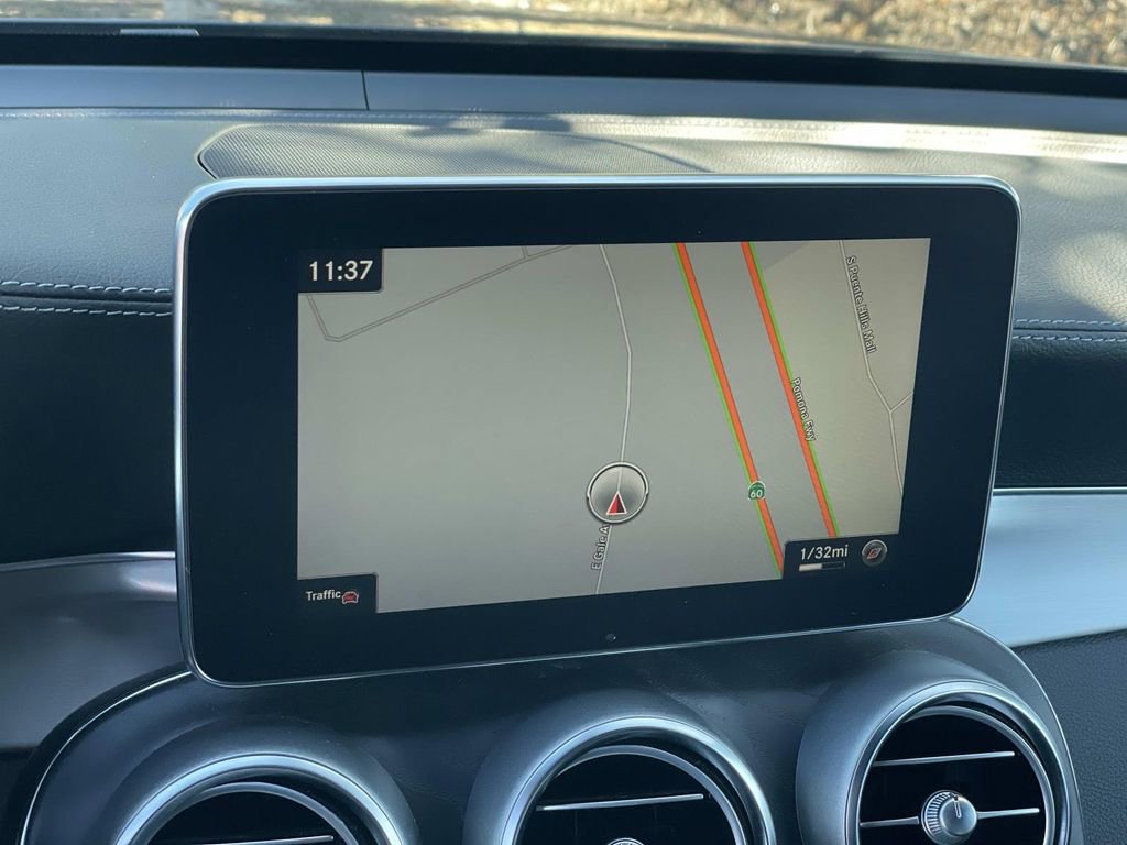 Used 2019 Mercedes-Benz GLC 350e 4MATIC image 11