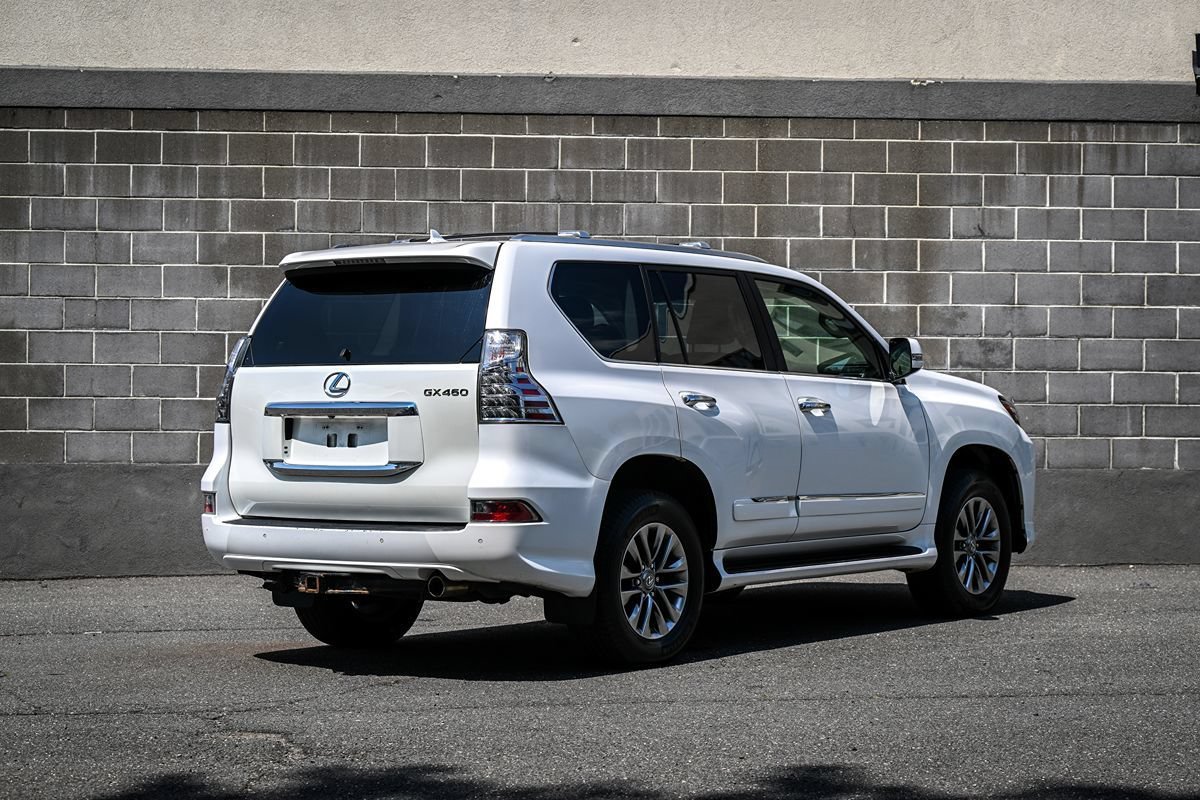 Used 2015 Lexus GX 460 Luxury AWD/4WD image 3