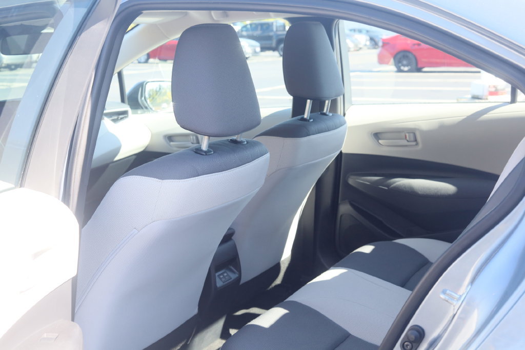 Used 2024 Toyota Corolla LE FWD image 30