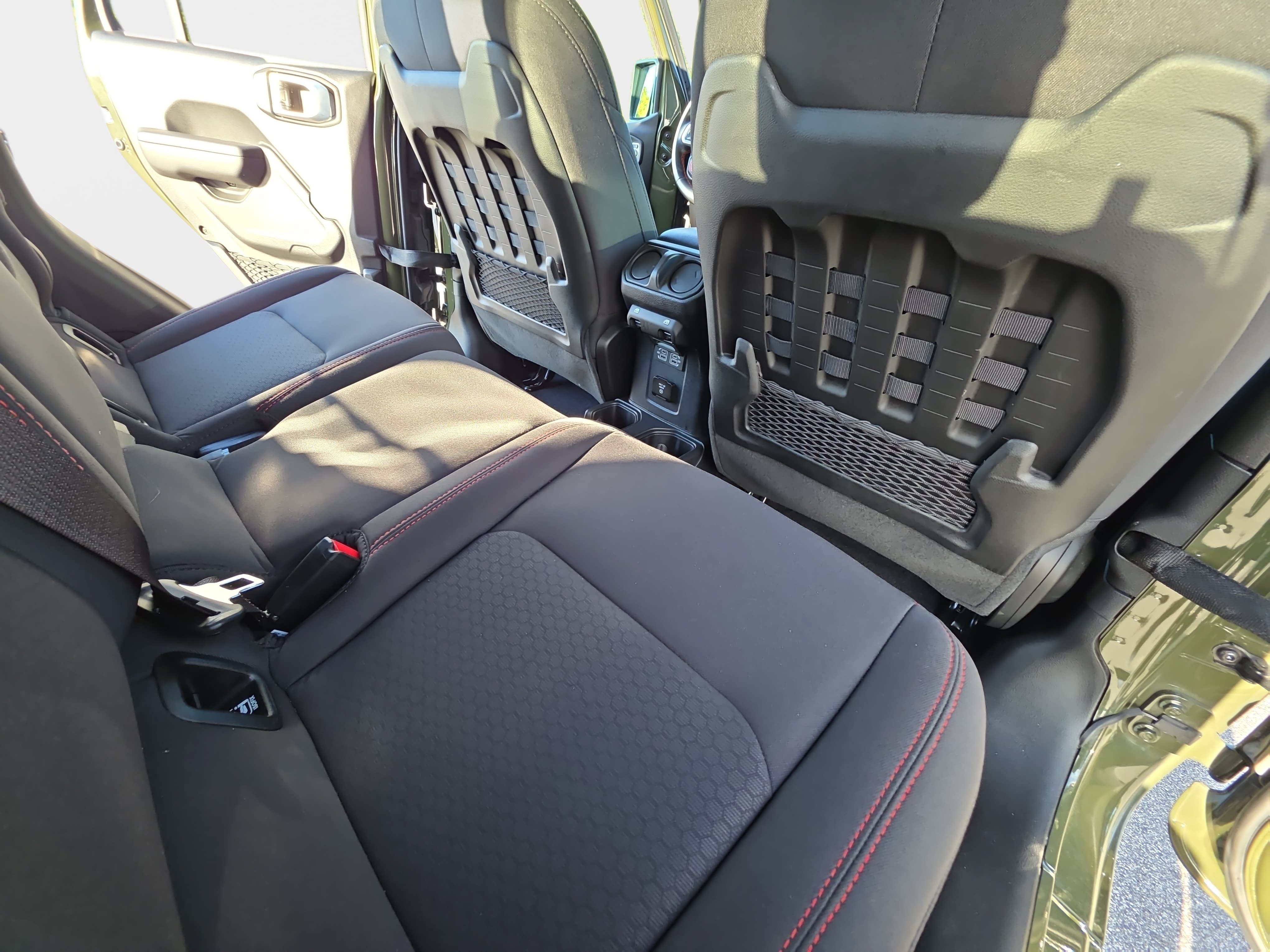 Used 2022 Jeep Gladiator Rubicon w/ Trailer Tow Package AWD/4WD image 11