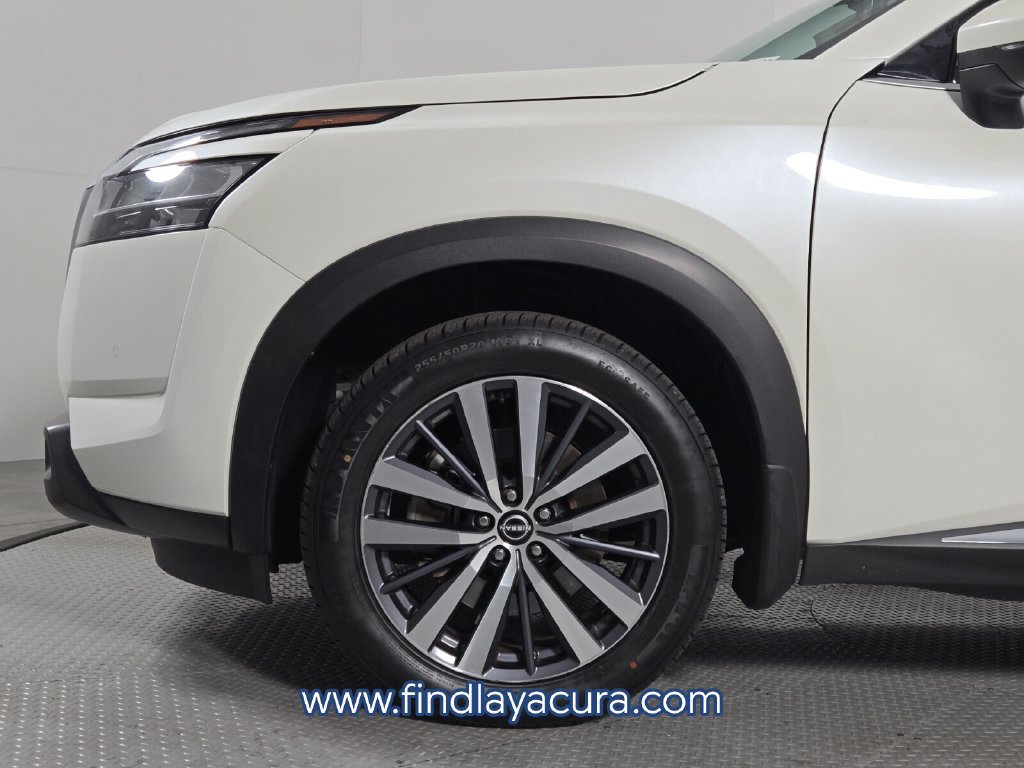 Used 2022 Nissan Pathfinder Platinum w/ Lighting Package (N92) AWD/4WD image 13