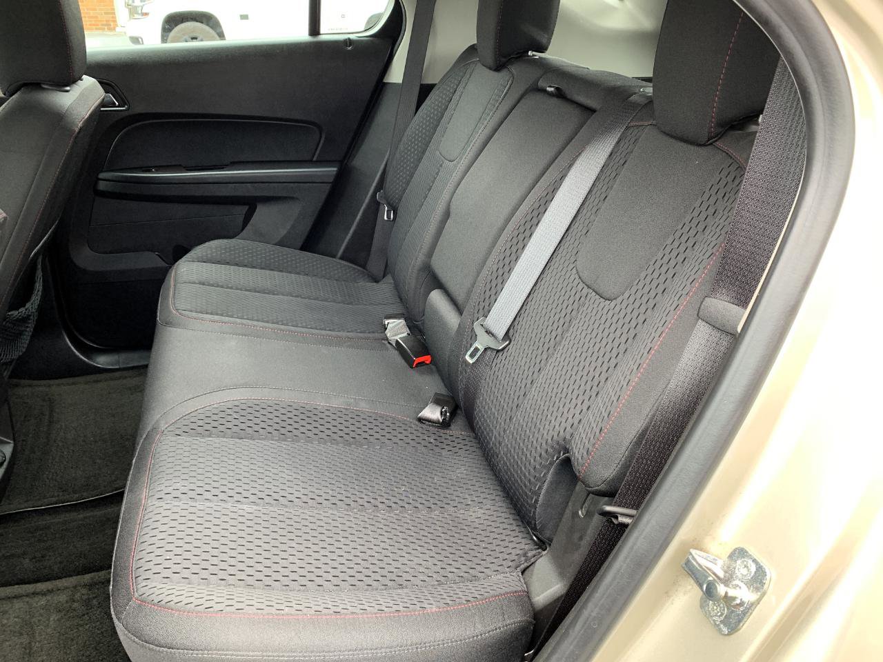 Used 2015 Chevrolet Equinox LS FWD image 26