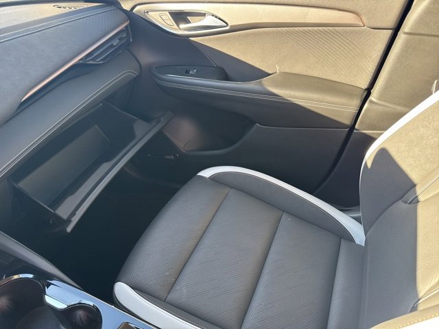 Used 2025 Buick Envision Sport Touring image 22