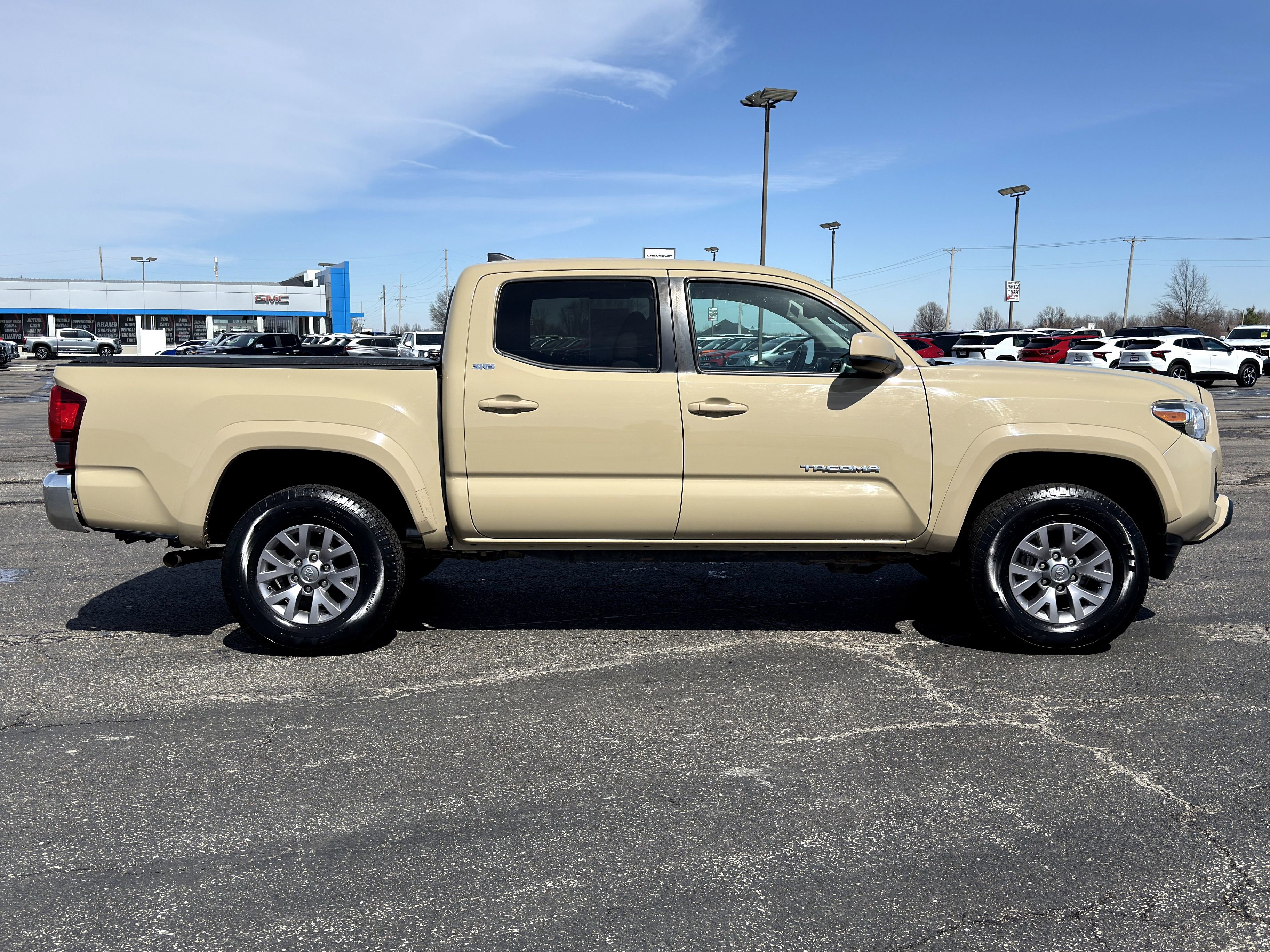 Used 2019 Toyota Tacoma SR5 image 2