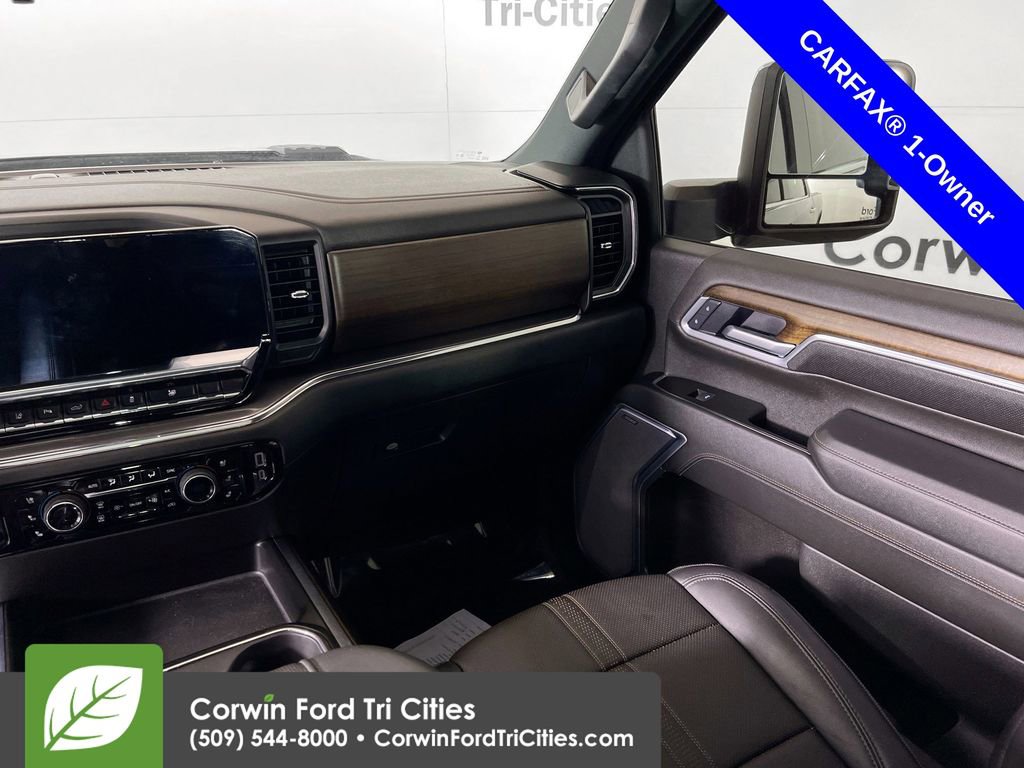 Used 2025 Chevrolet Silverado 3500 High Country w/ Technology Package image 28