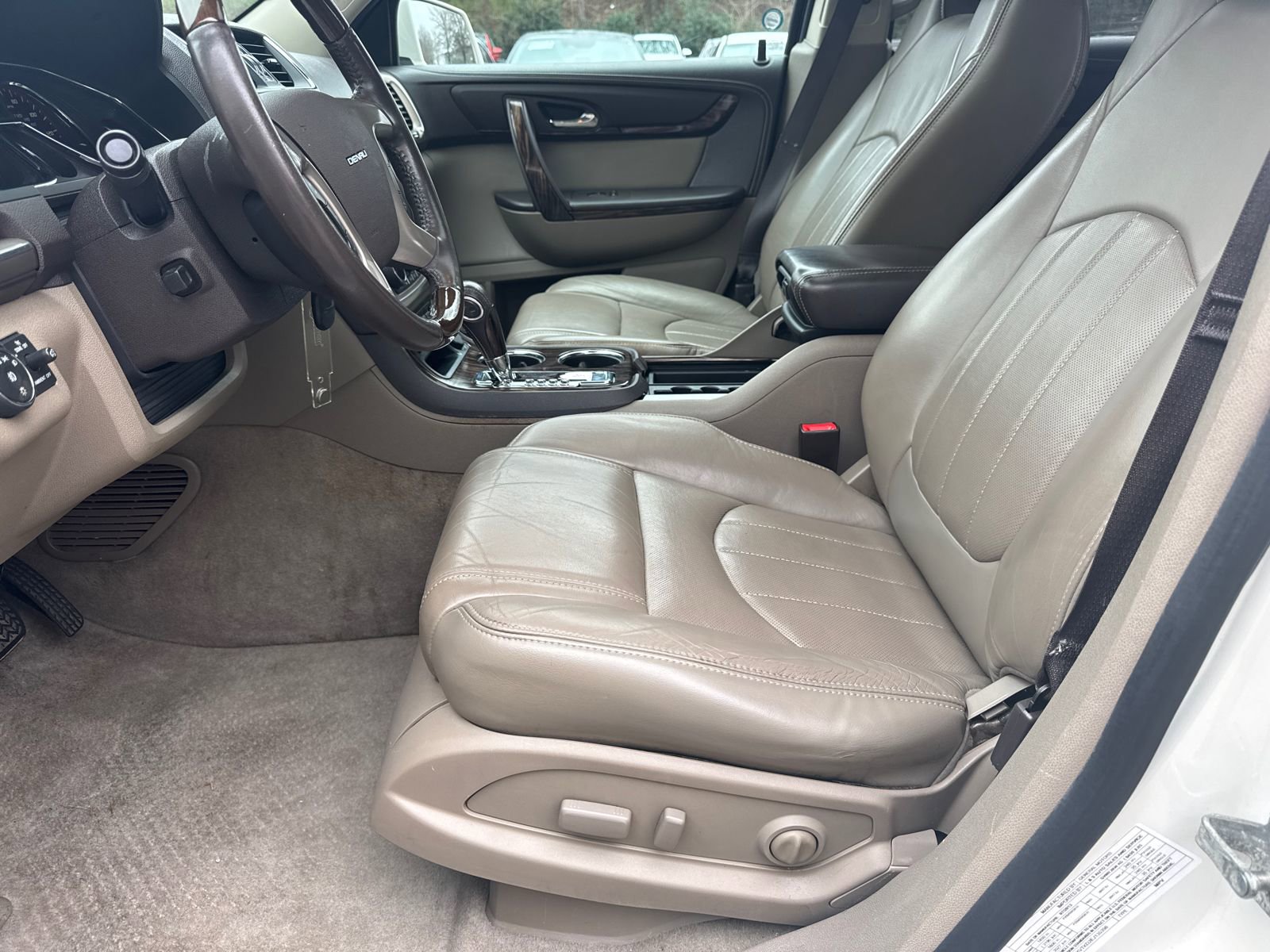 Used 2014 GMC Acadia Denali image 9