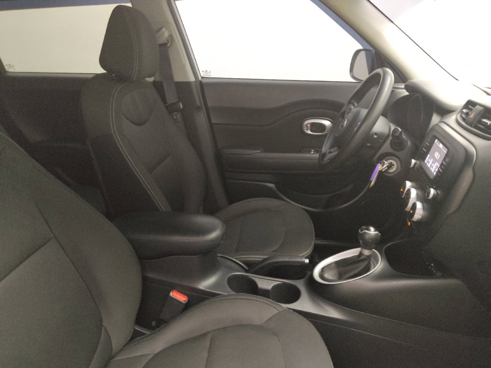 Used 2017 Kia Soul FWD image 21