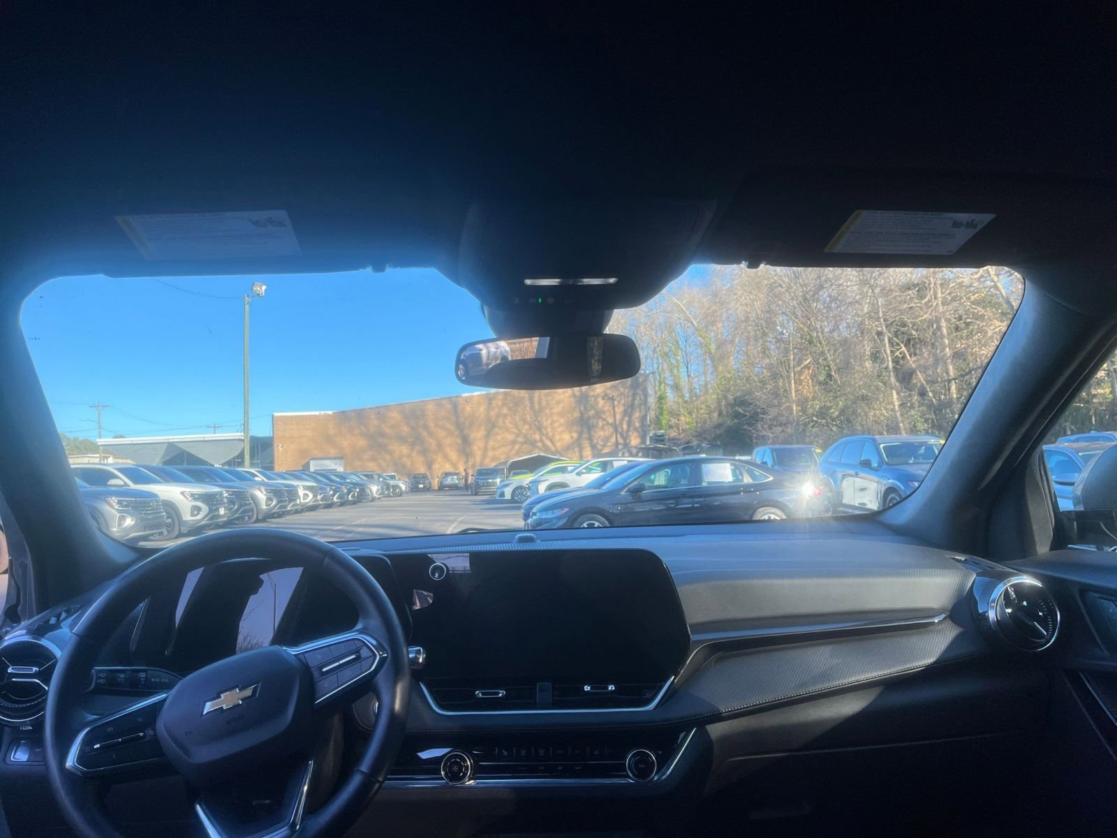 Used 2025 Chevrolet Equinox LT image 34