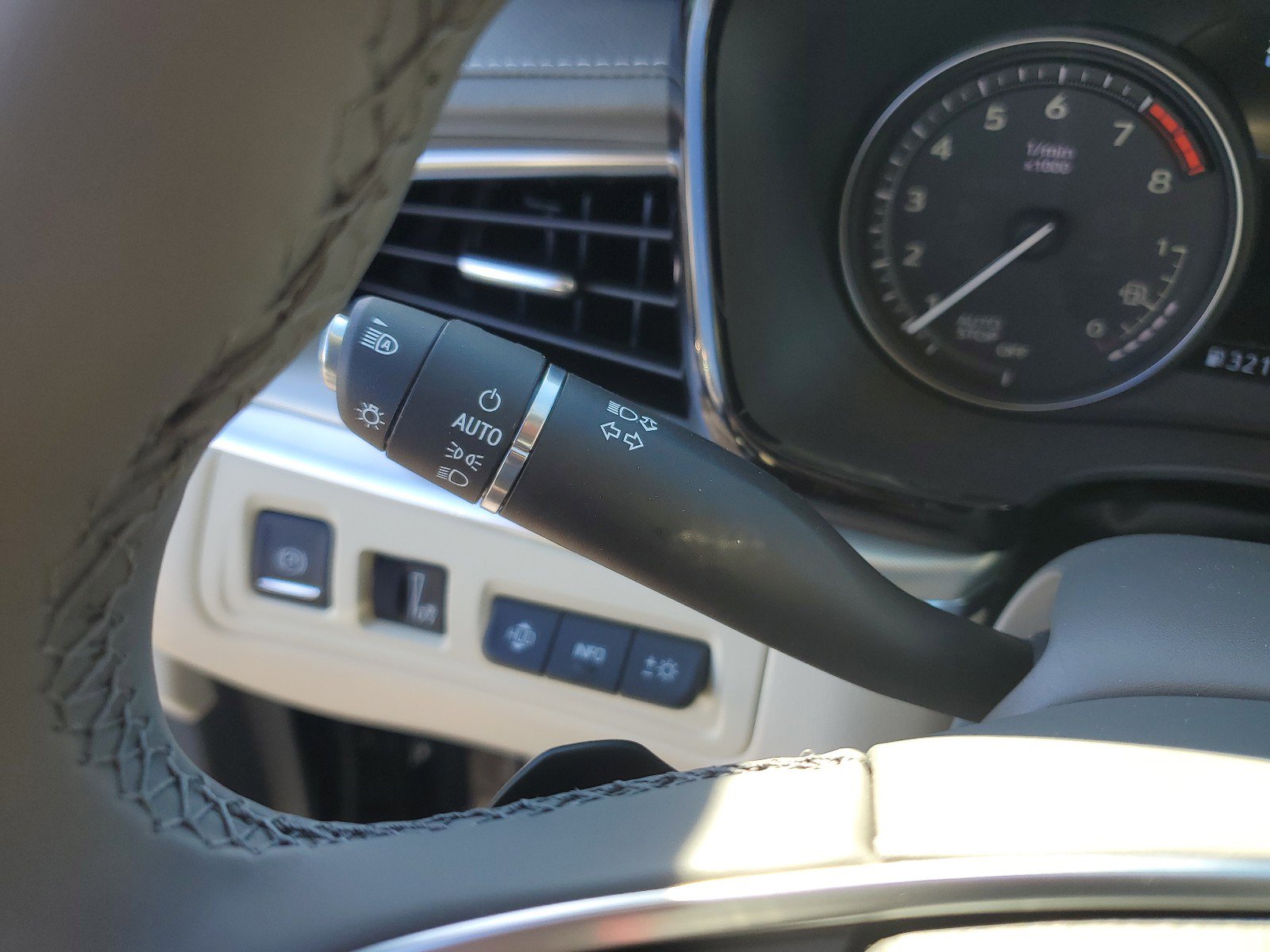 New 2025 Cadillac XT5 Premium Luxury w/ Technology Package image 24