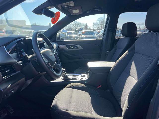 Used 2022 Chevrolet Traverse LT image 14