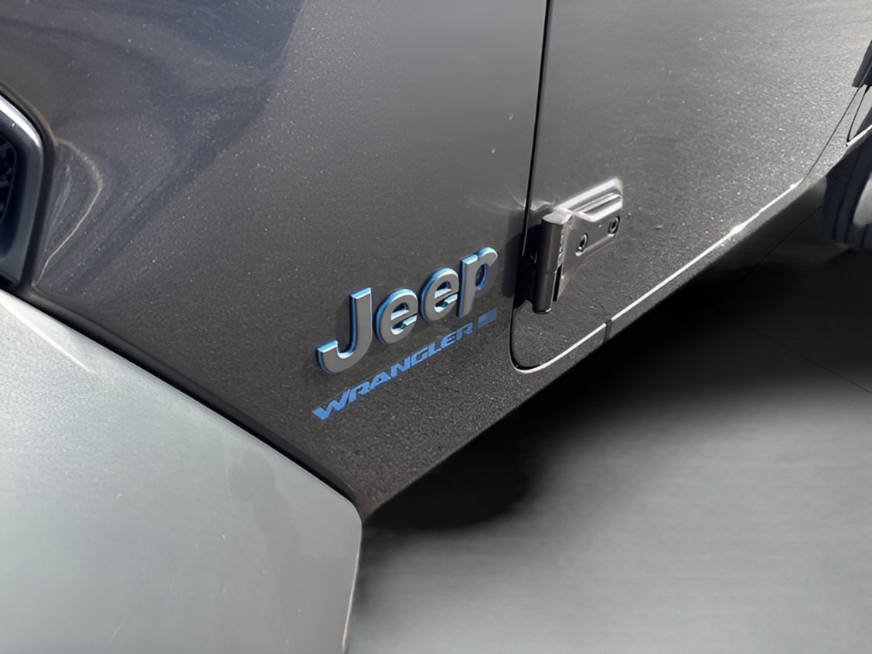 Used 2025 Jeep Wrangler Sport S w/ Convenience Group image 34