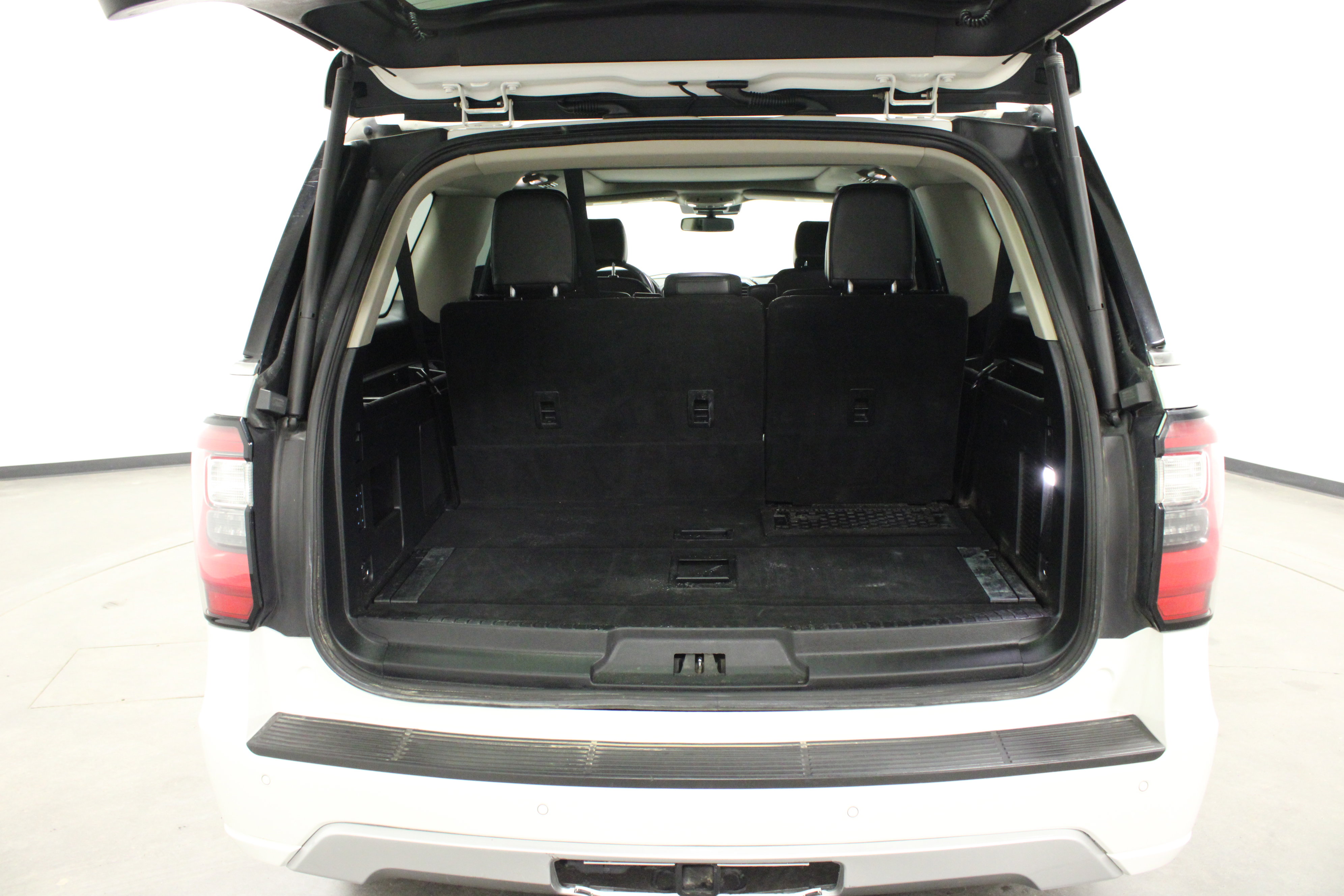 Used 2021 Ford Expedition Max Platinum AWD/4WD image 13