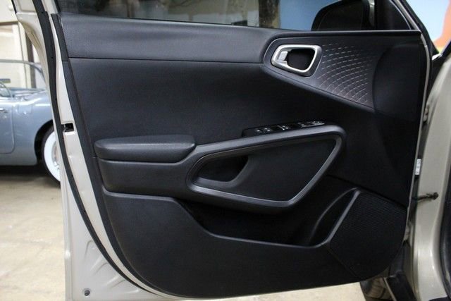Used 2020 Kia Soul EX image 15