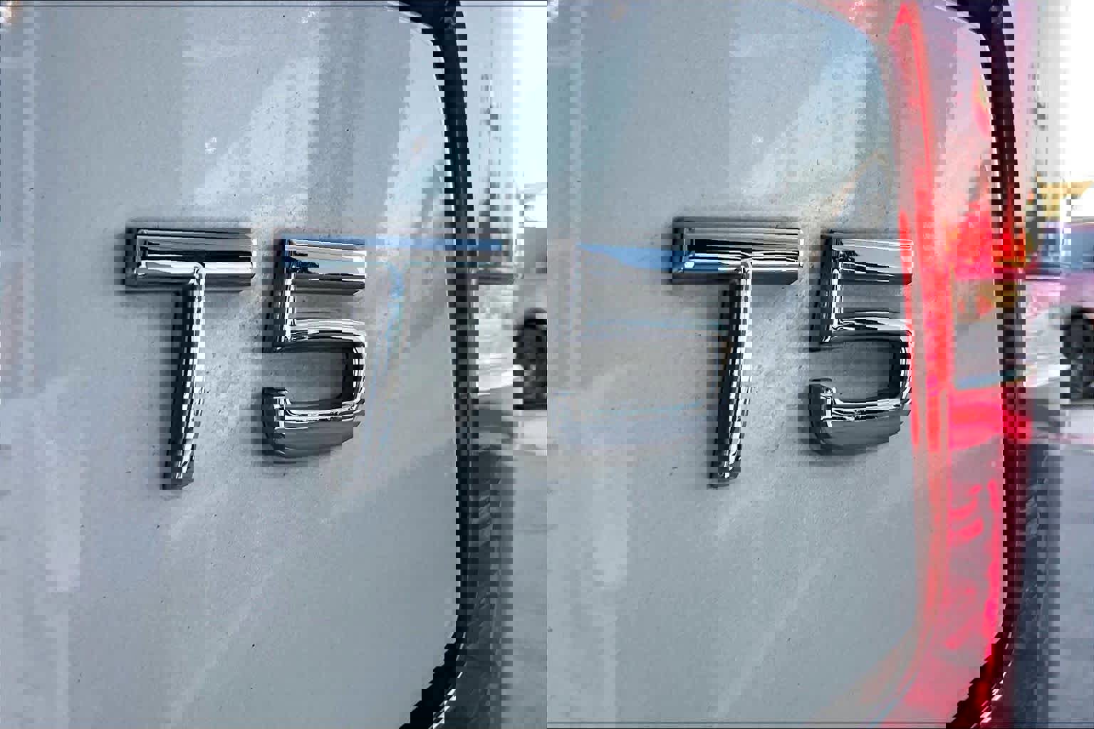 Used 2020 Volvo S60 T5 Momentum image 9